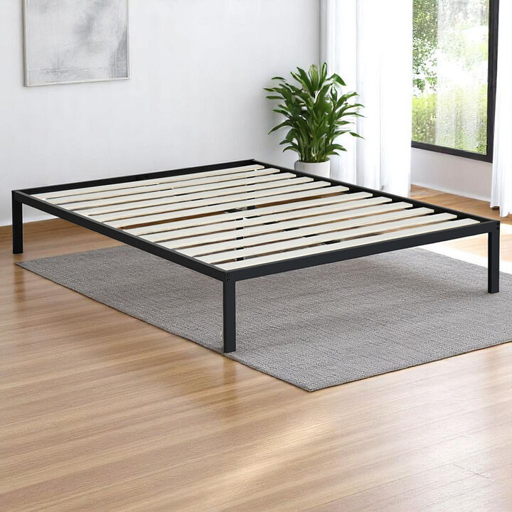 Steel Metal Platform Bed Frame with Wood Slats &ndash; Contemporary Design, Sturdy Metal Frame with Wooden Support