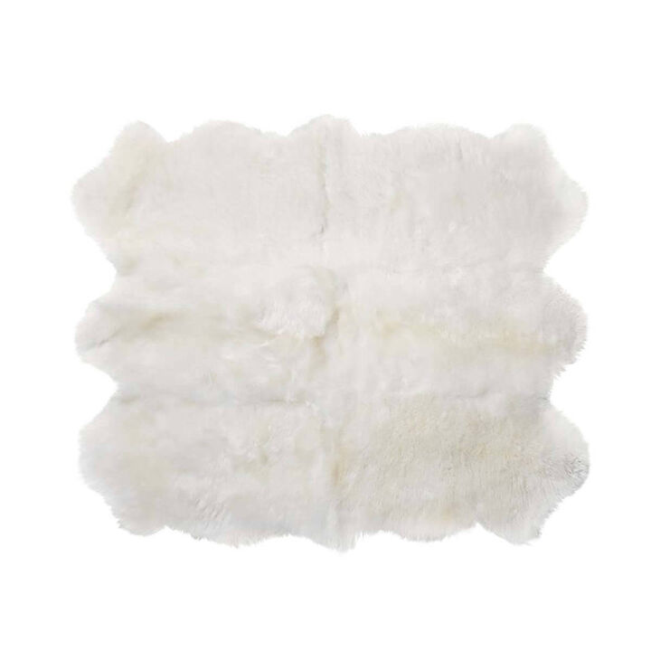 Genuine Sheepskin Rug "Sexto" (4' 9'' x 5' 11'') &ndash; Soft & Fluffy Six Pelt Lambskin Rug - Made in Argentina