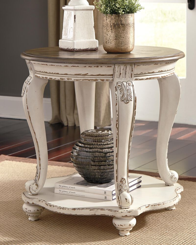 Realyn End Table image number 1