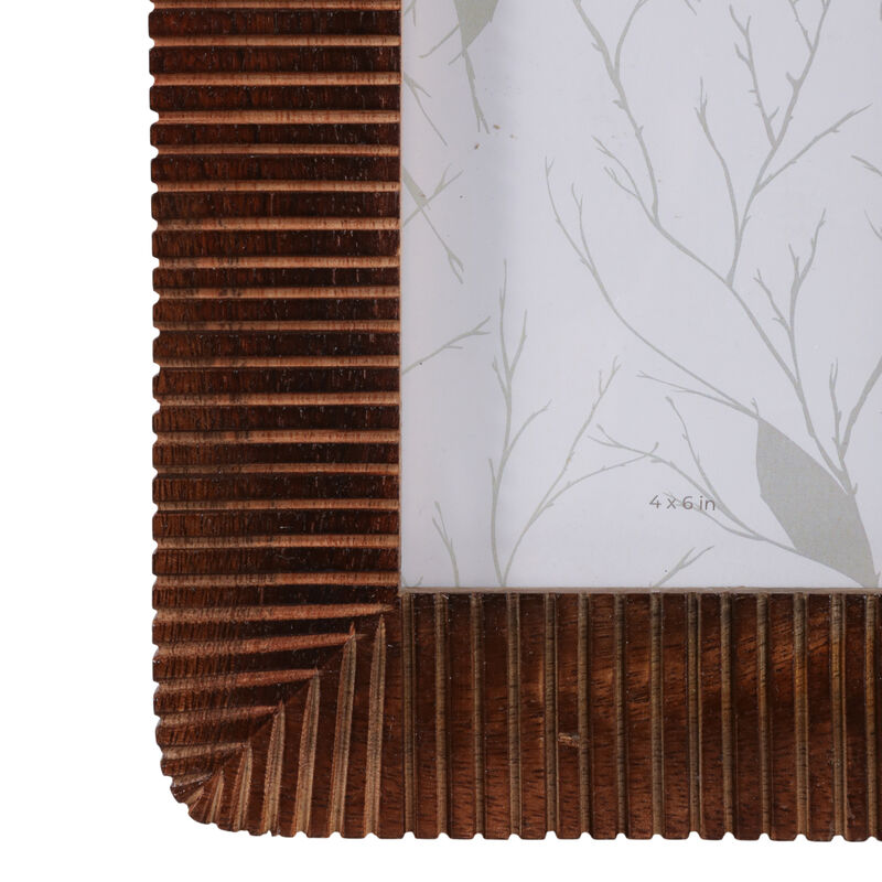 4x6 Ridged Wood Round Edge Photo Frame, Walnut image number 4