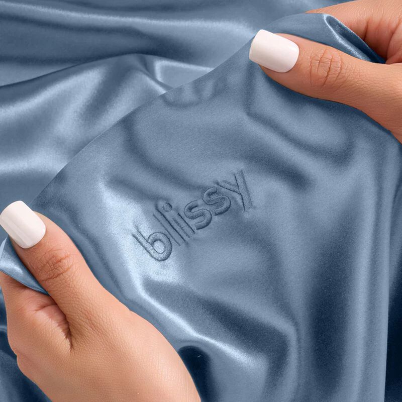 Blissy 100% Mulberry Silk Pillowcase image number 4