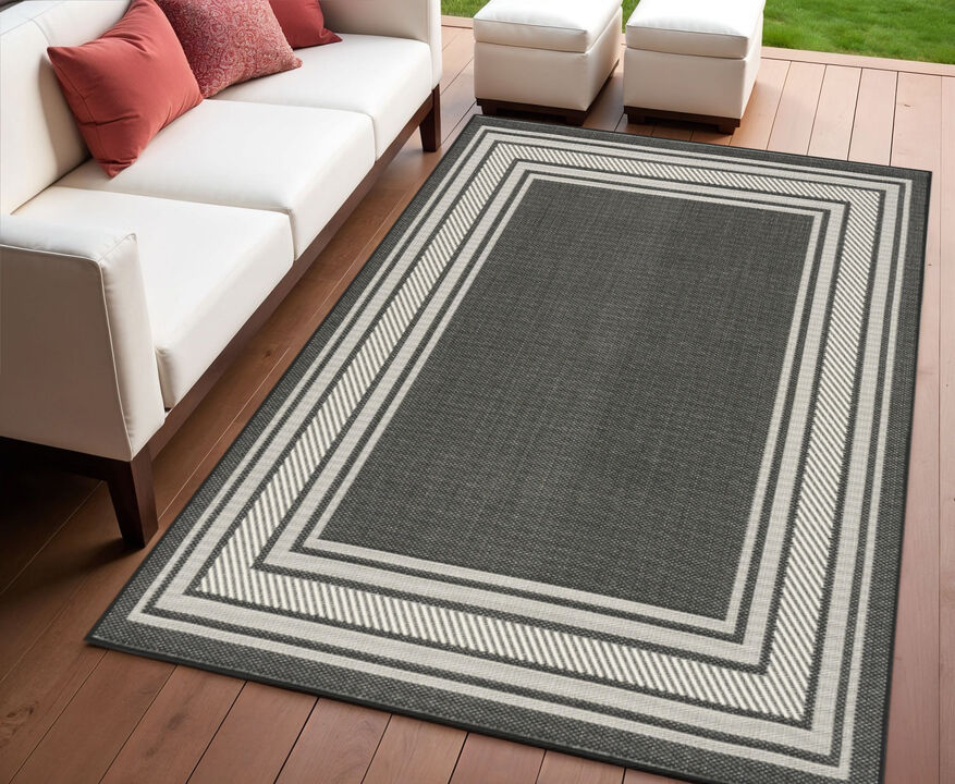 HomeRoots Geometric Indoor Outdoor Area Rug