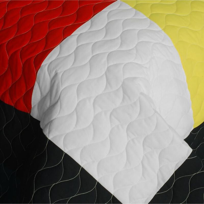 3-Piece Vermicelli Quilted Geometric Patchwork Quilt Set with Matching Shams image number 3