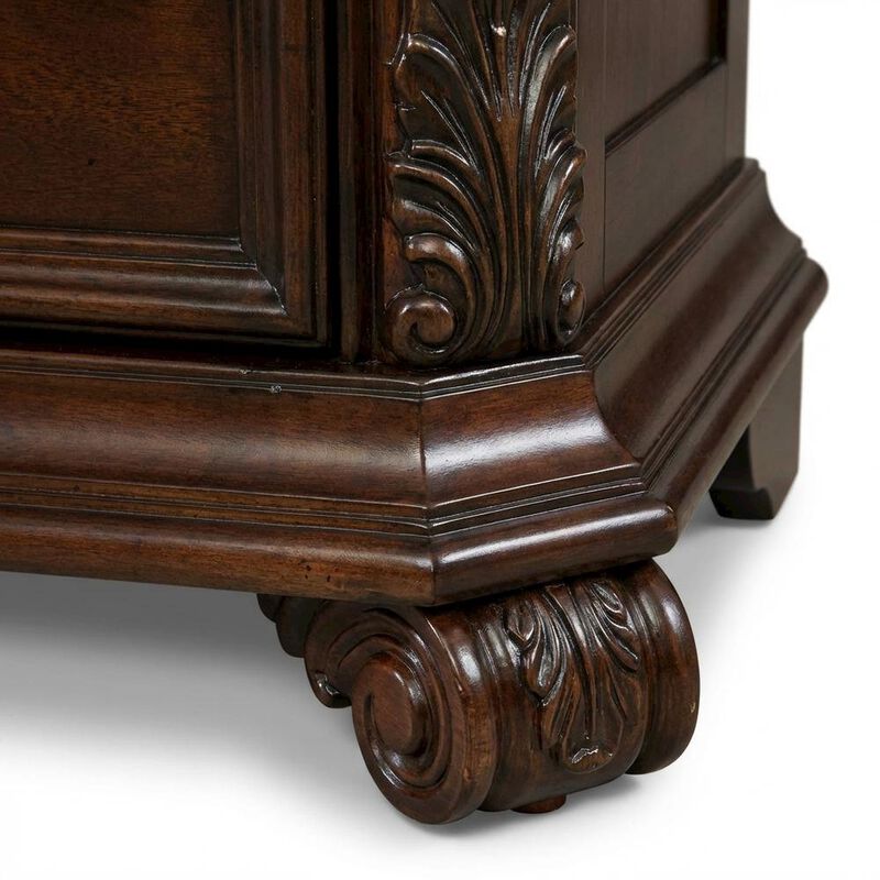 Cognac Nightstand with 3 Drawers and Traditional Style image number 4