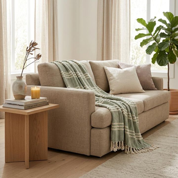 HomeRoots Green Woven 100% Cotton Throw Blanket