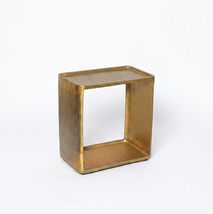 DERWANT SIDE TABLE ANTIQUE BRASS