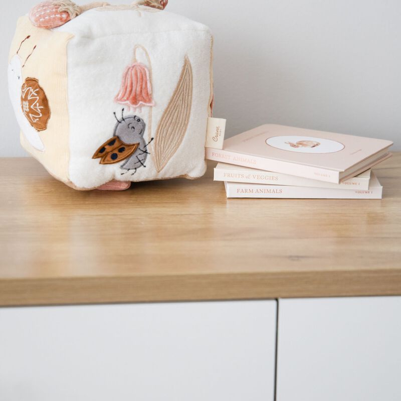 Violet Soft Activity Cube Toy image number 3