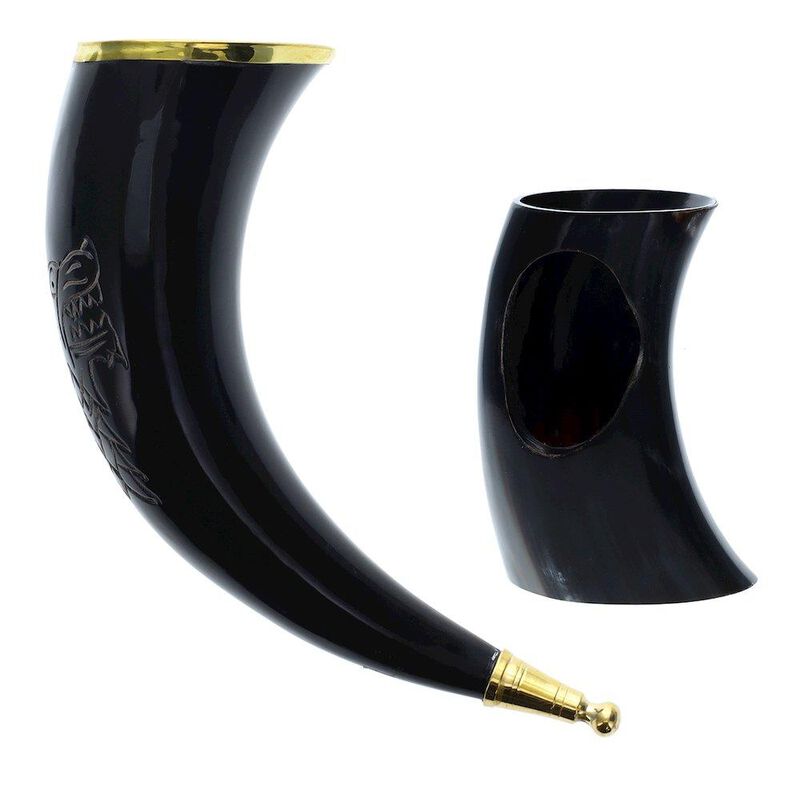 Olafs Ale House Tankherd Decorative Viking Horn and Stand