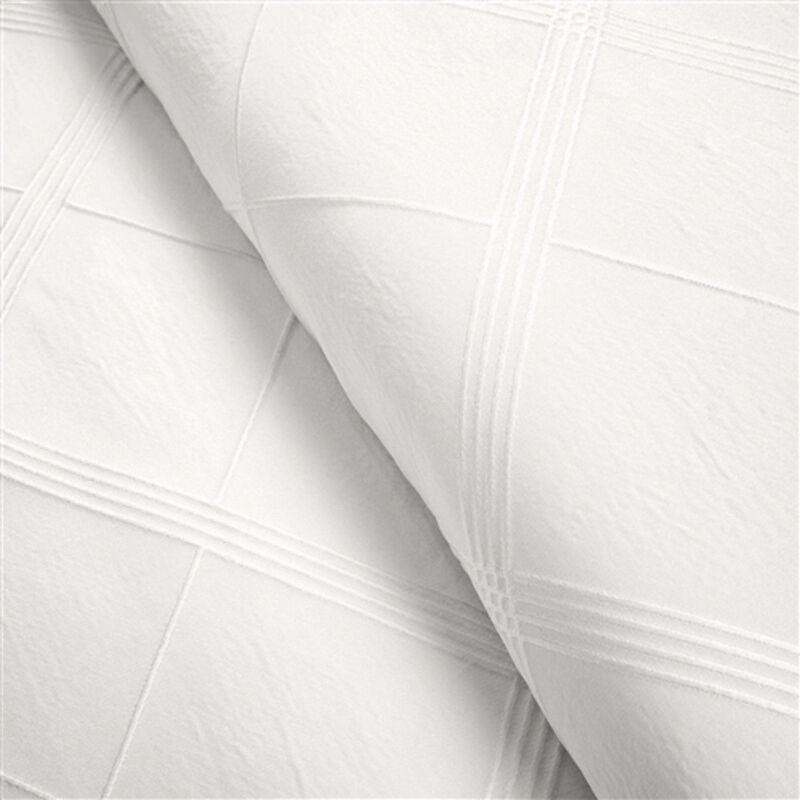 Luxury 3-Piece Diamond Jacquard Comforter Set &ndash; Soft and Elegant Bedding