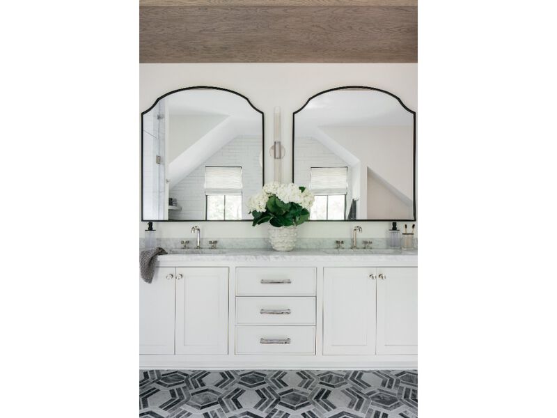 Cecily Wall Sconce image number 1