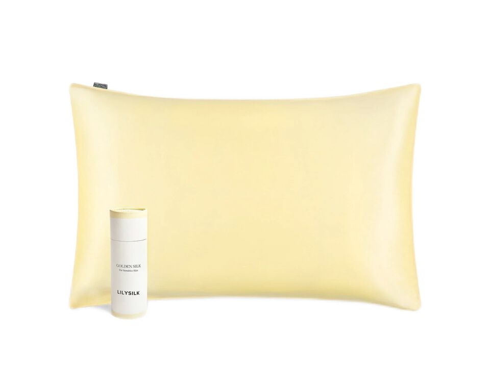 LILYÁUREA® Non-Colorants Golden Silk Pillowcase.