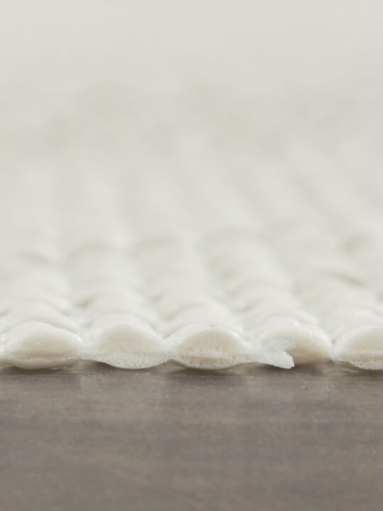 Grid-Loc GRD21 Ivory 1'8" x 7'6" Rug