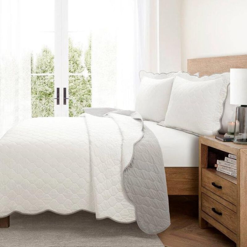 Hivvago White Grey Scalloped Edge Reversible Thin Light Quilt Set