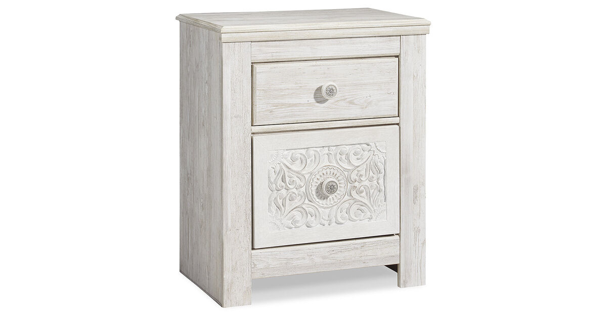 Paxberry Nightstand