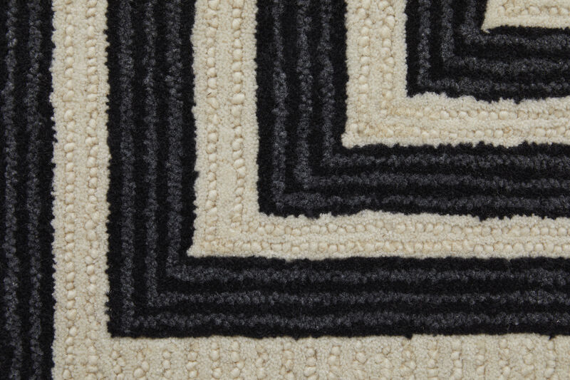 Maguire 8900F Gray/Ivory/Black 10' x 14' Rug