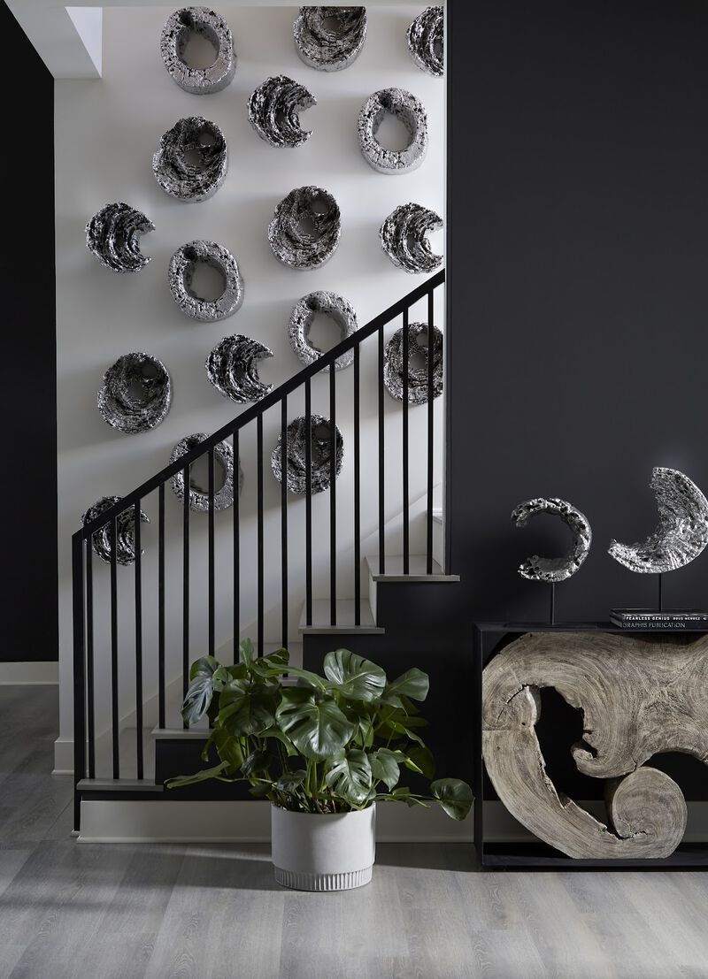 Cast Eroded Wood Circle Wall Tile