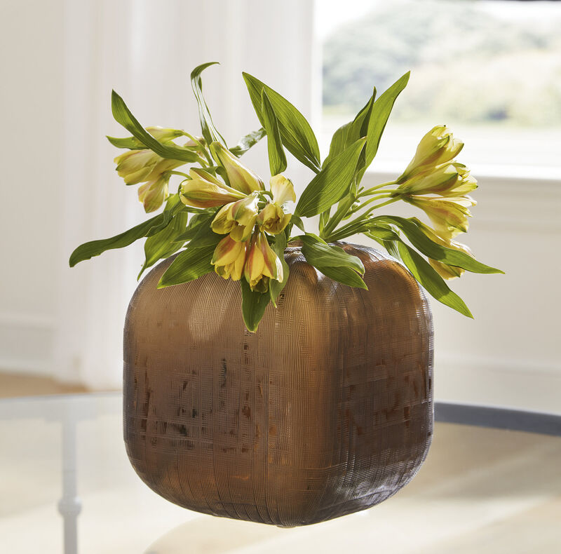 Capard Vase image number 1