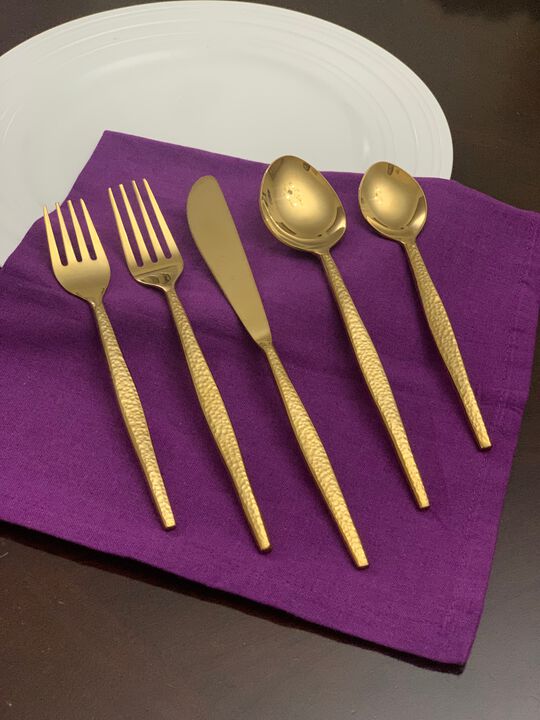 20 Piece Gold Plated Flatware Set, Service for 4