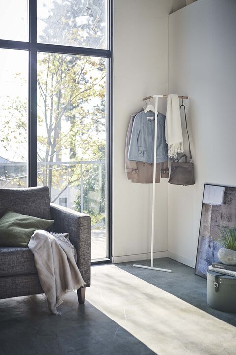 Corner Leaning Coat Hanger - White