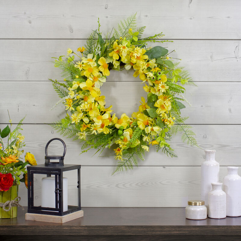 Daisy and Berry Floral Spring Wreath  Yellow and Green 23" image number 2