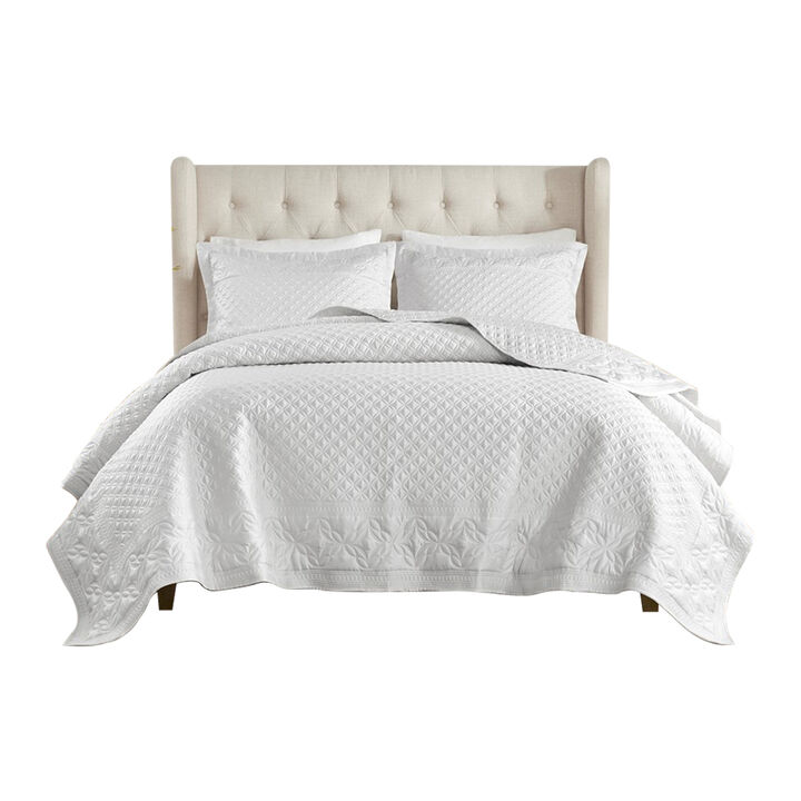 Gracie Mills Carney 3-Piece Neoclassical-inspired Quilt Set