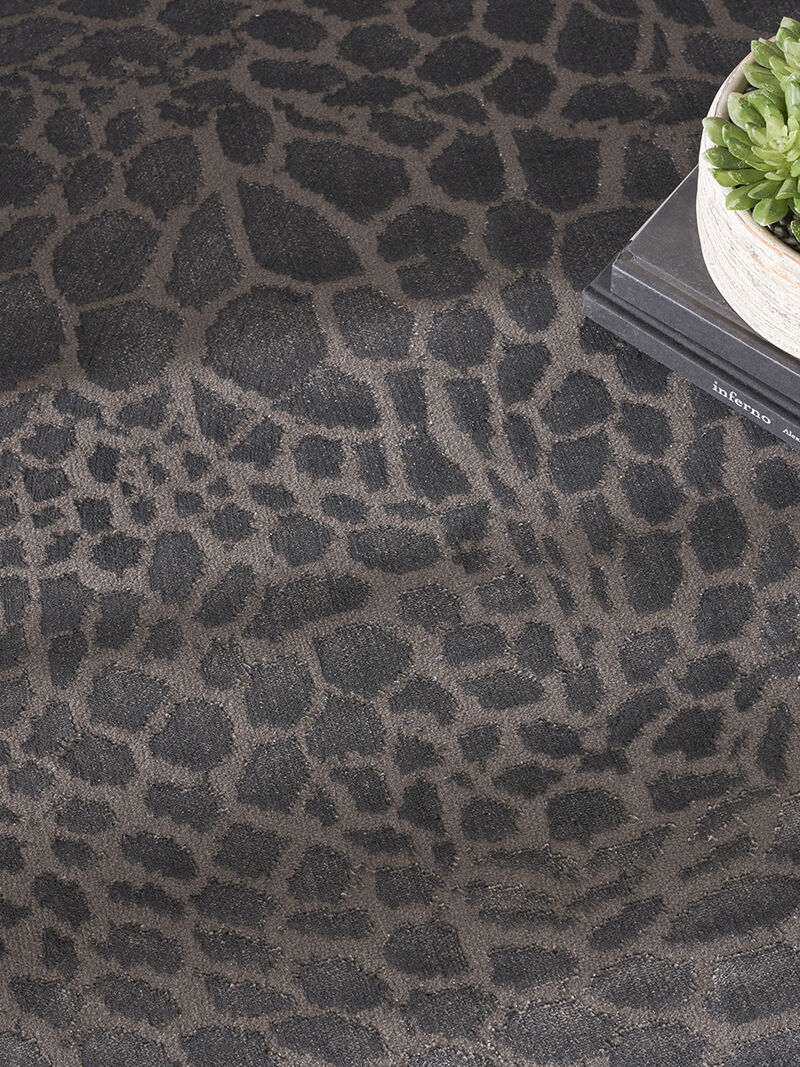 Desire DSR08 Charcoal/Silver 7'10" x 9'10" Rug