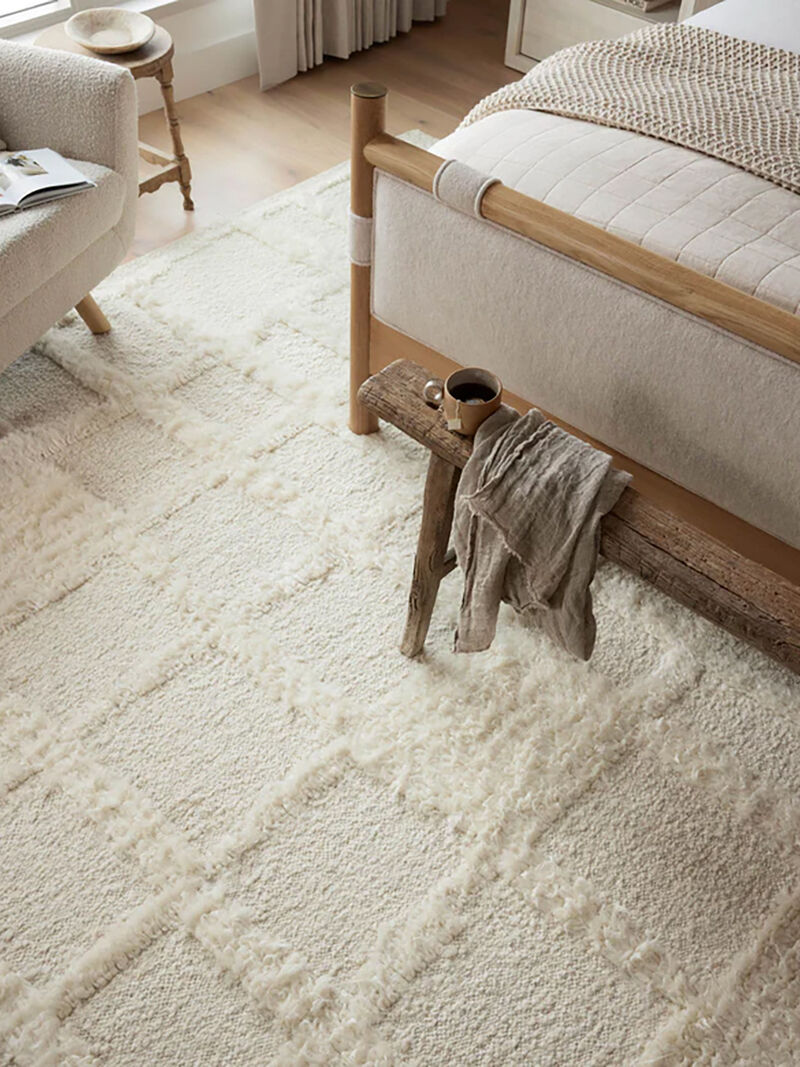 Cassian CAI01 Ivory 8'6" x 11'6" Rug