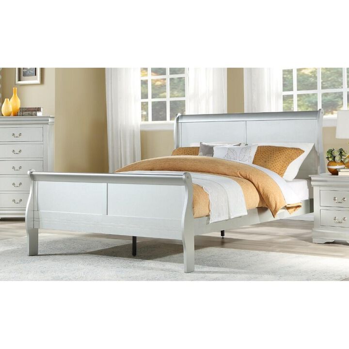 Louis Philippe Eastern King Bed in Platinum