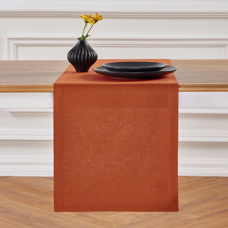 Solino Home Diana 100% Linen Table Runner &ndash; Handcrafted, Machine Washable, Perfect for Holiday and Everyday Dining