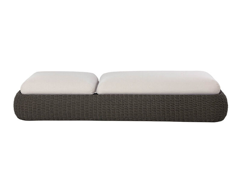 Halstead Lounger image number 3