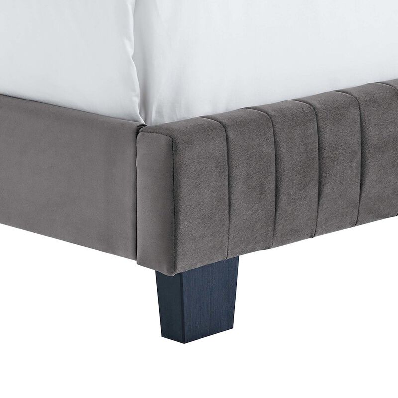 Celine Channel Tufted Performance Velvet King Bed image number 4