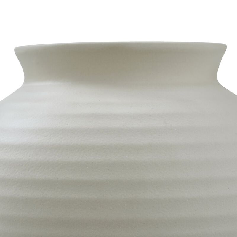 Renwil Hathor Vase In Cream Color