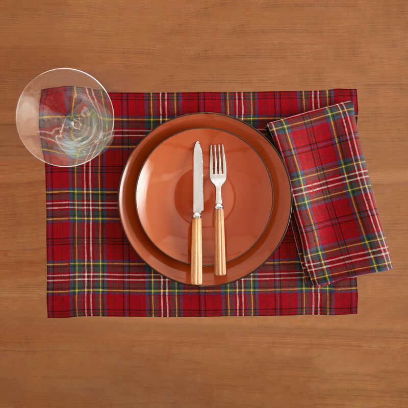 Christmas Linen Placemats 14 x 19 in Set of 4 - Classic Tartan Plaid, Solino Home