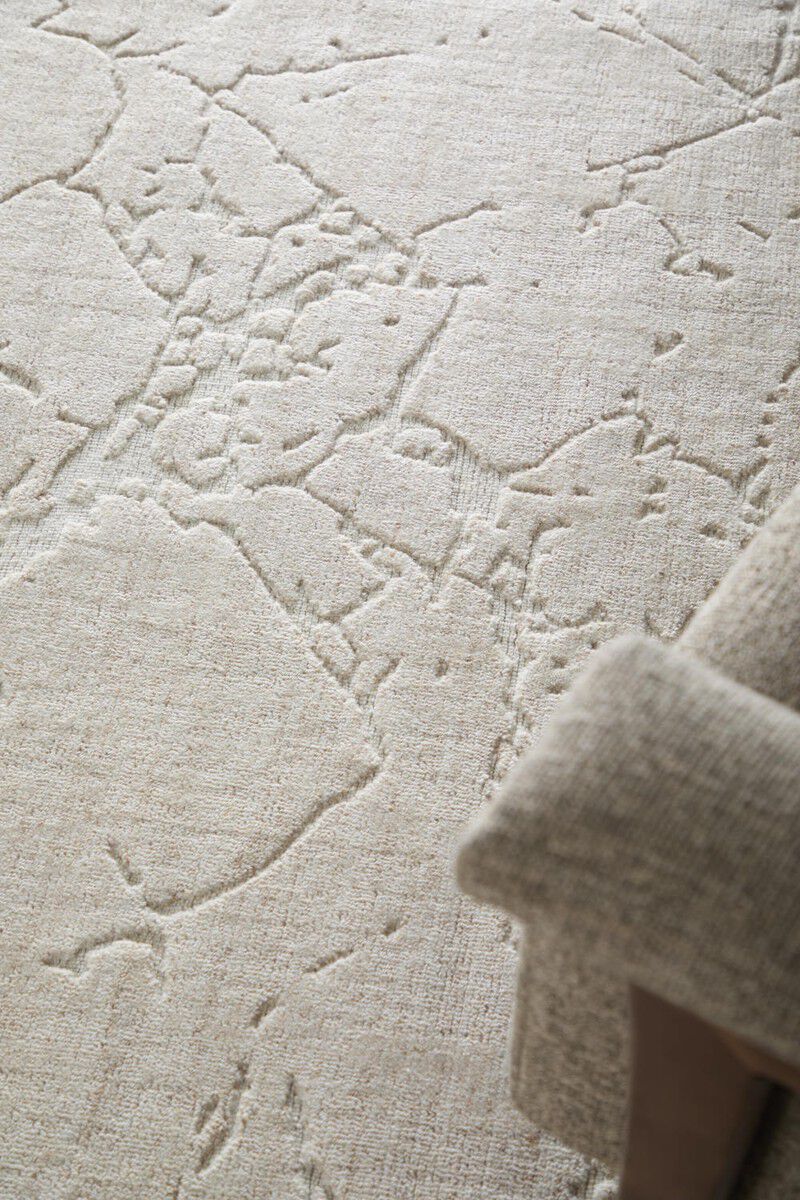 Aldrich T8019 Collection by Thom Filicia image number 2