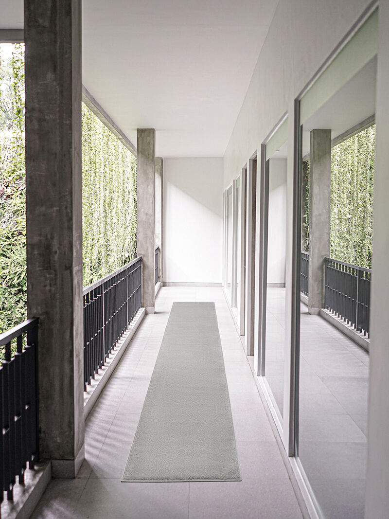 Nourison Essentials NRE01 Silver/Gray 2'2" x 20' Rug