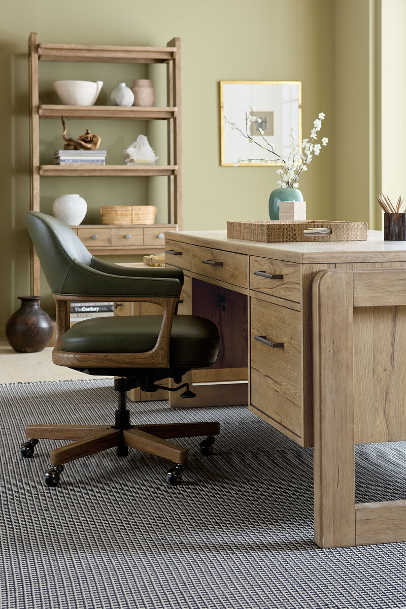 Briar Executive Swivel Tilt Chair image number 2
