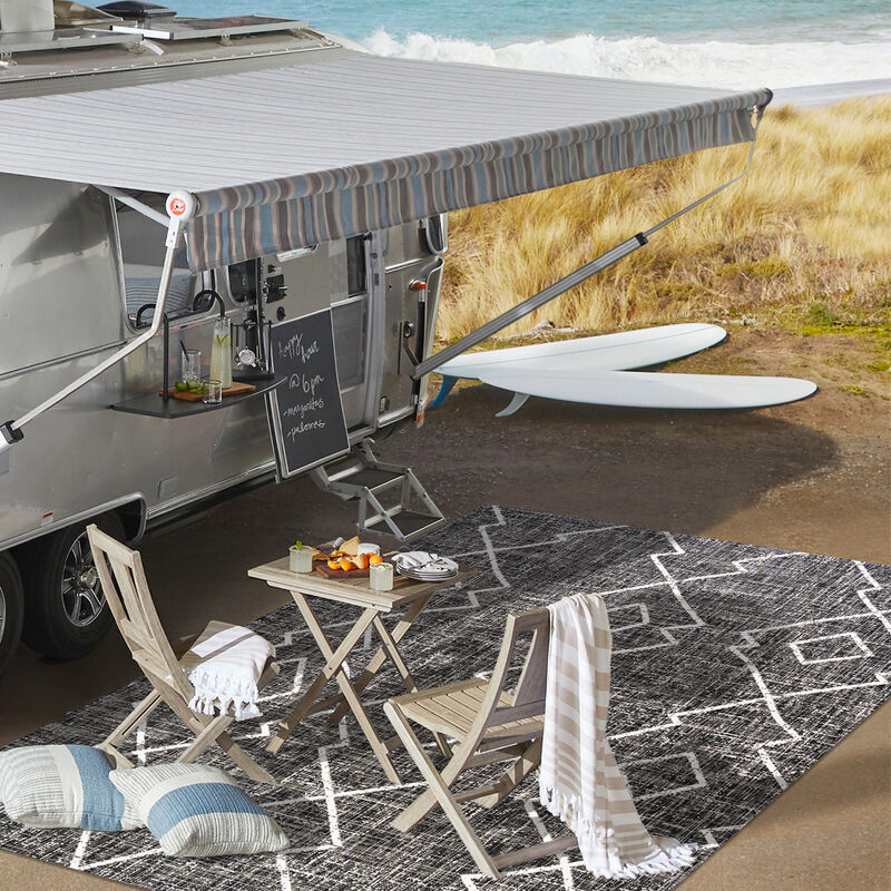 Carwa Tribal Diamond Trellis Indoor/Outdoor Area Rug