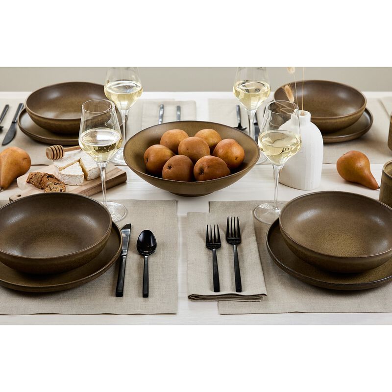 Solino Home Fete 100% Linen Placemats &ndash; Set of 4, 14 x 19 in, Machine Washable, Holiday and Everyday Dining