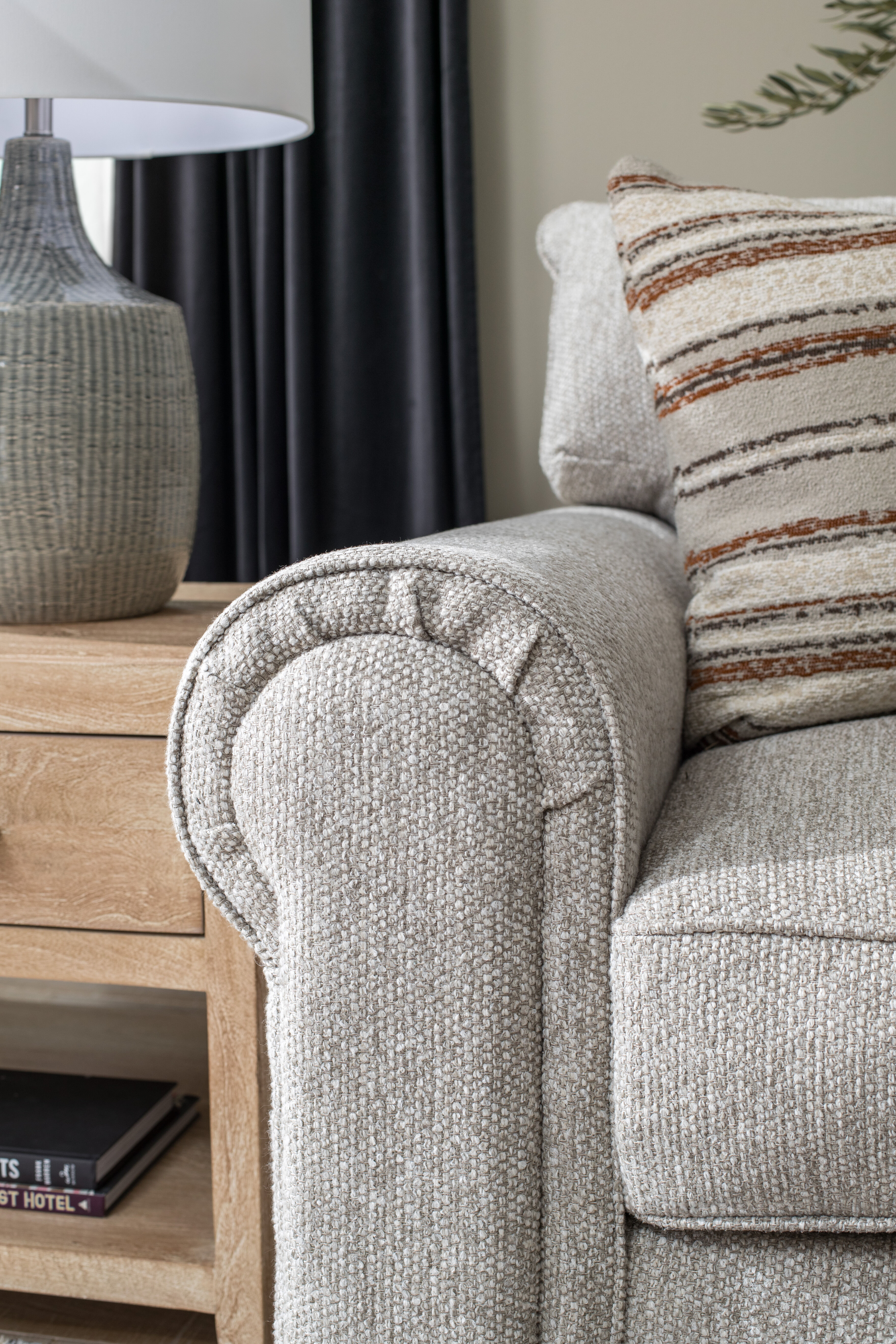 Vantage Living Room Set