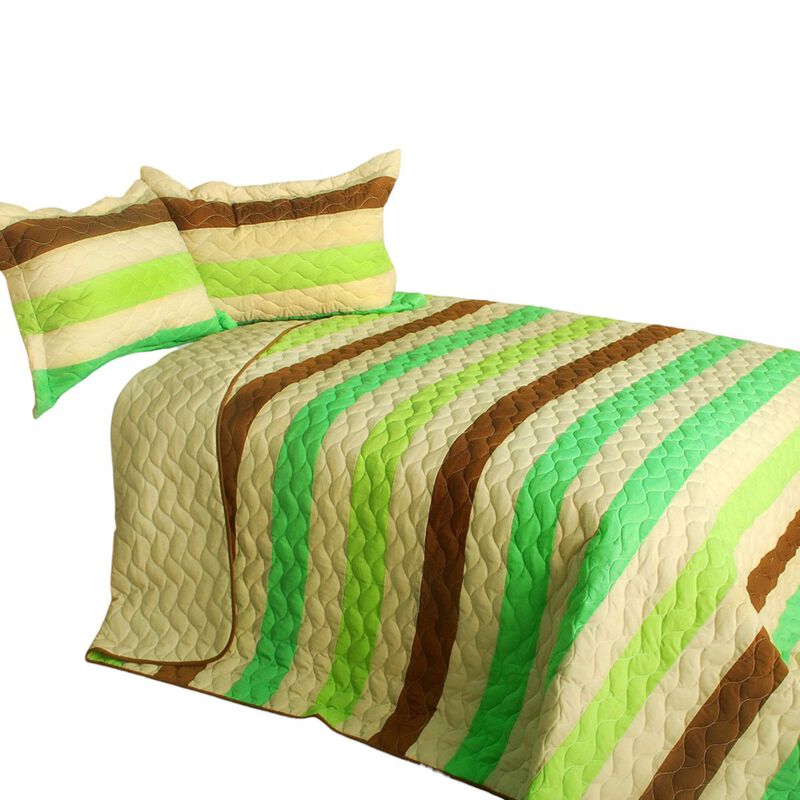 Lightweight Patchwork Quilt Set 3PC Elegant Bedroom Bedding - Green image number 1