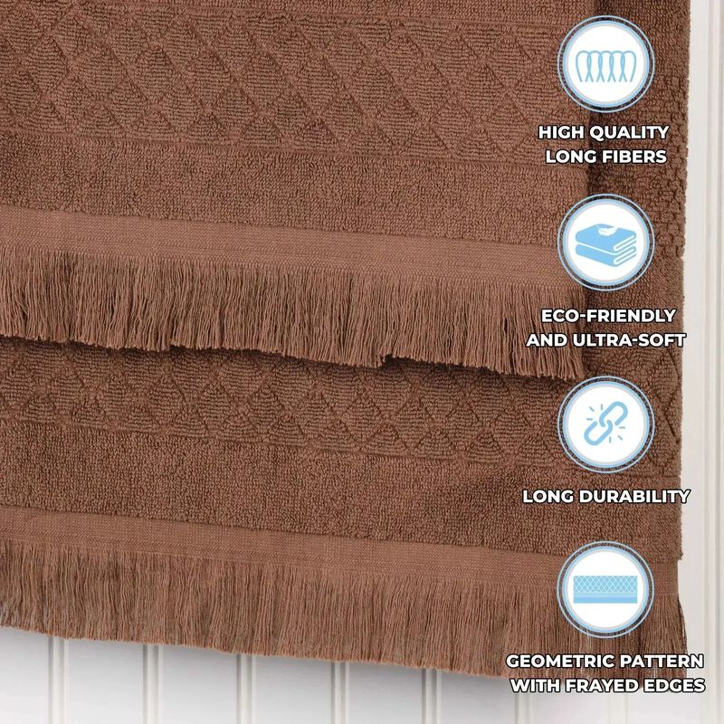 Absorbent Cotton Bath Towel Set of 3 with Geometric Jacquard Design image number 3