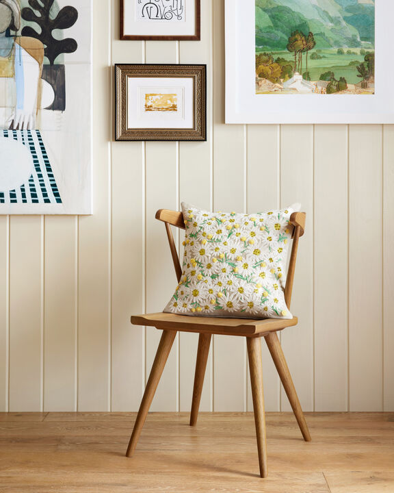 PRP0018 Daisies Beige 18"x18" Polyester Pillow by Rifle Paper Co. × Loloi