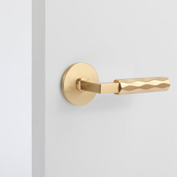 Hailey Modern Hall/Closet Interior Door Handle with Round Rosette and Concealed Screws (Passage)