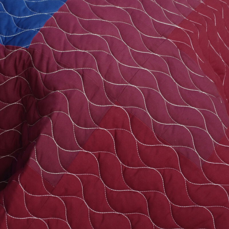 Vermicelli Quilted Patchwork Quilt Set 3-Piece with Matching Shams image number 3