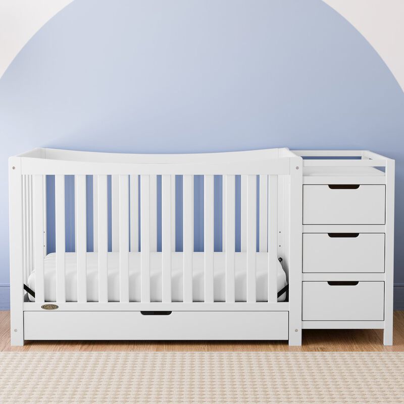 Graco Remi All-in-One Convertible Crib with Drawer and Changer (White)