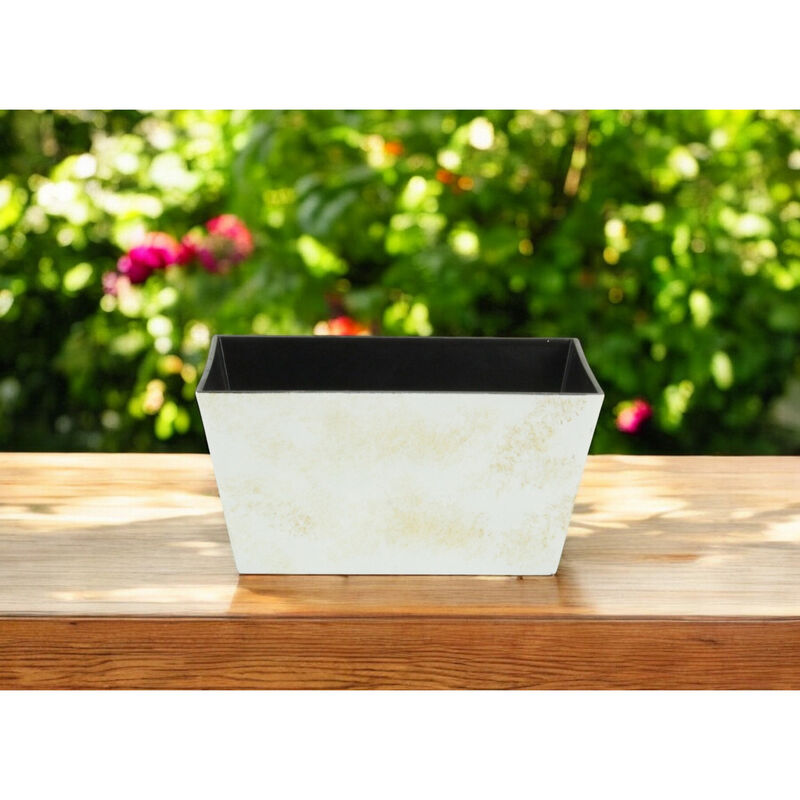 Durable Rectangular Plastic Planter &ndash; Indoor and Outdoor Plant Pot for Balcony or Patio