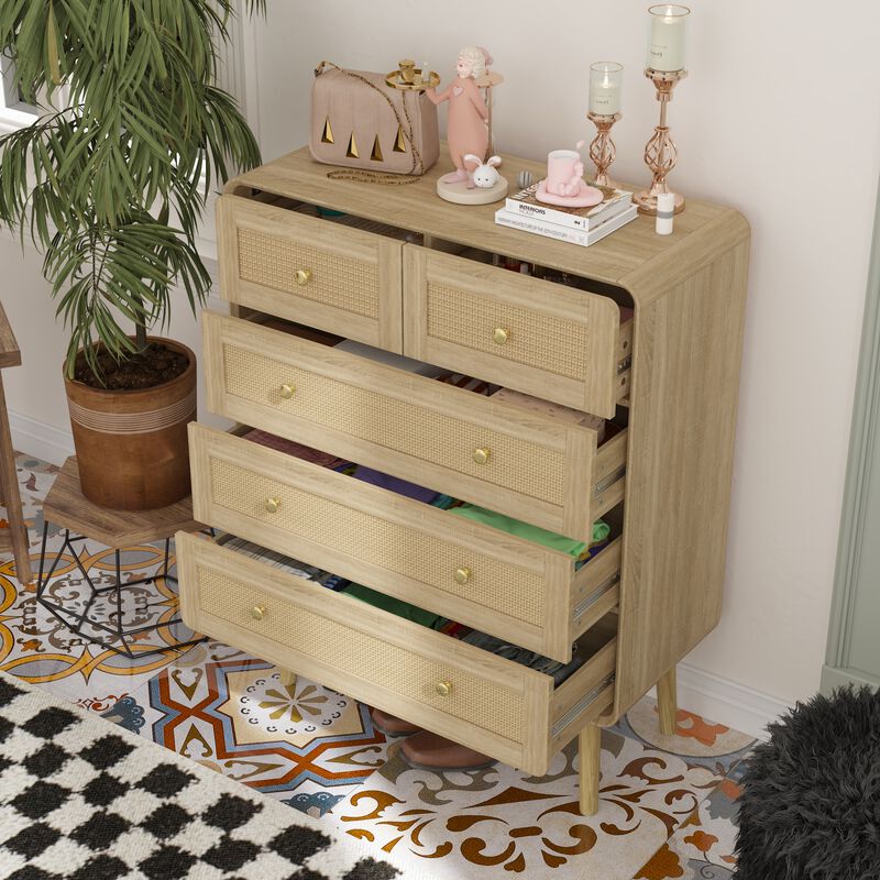 FUFU&GAGA 5-Drawer Dresser, Modern Wood Chest with Rattan Fronts, Gold Handles & Sturdy Wooden Legs, Spacious Storage Cabinet for Bedroom (31.5" W x 39.8" H x 13.9" D), Natural Wood