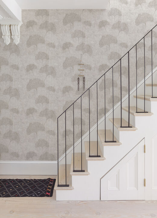 Fairlane Silver Floral Wallpaper