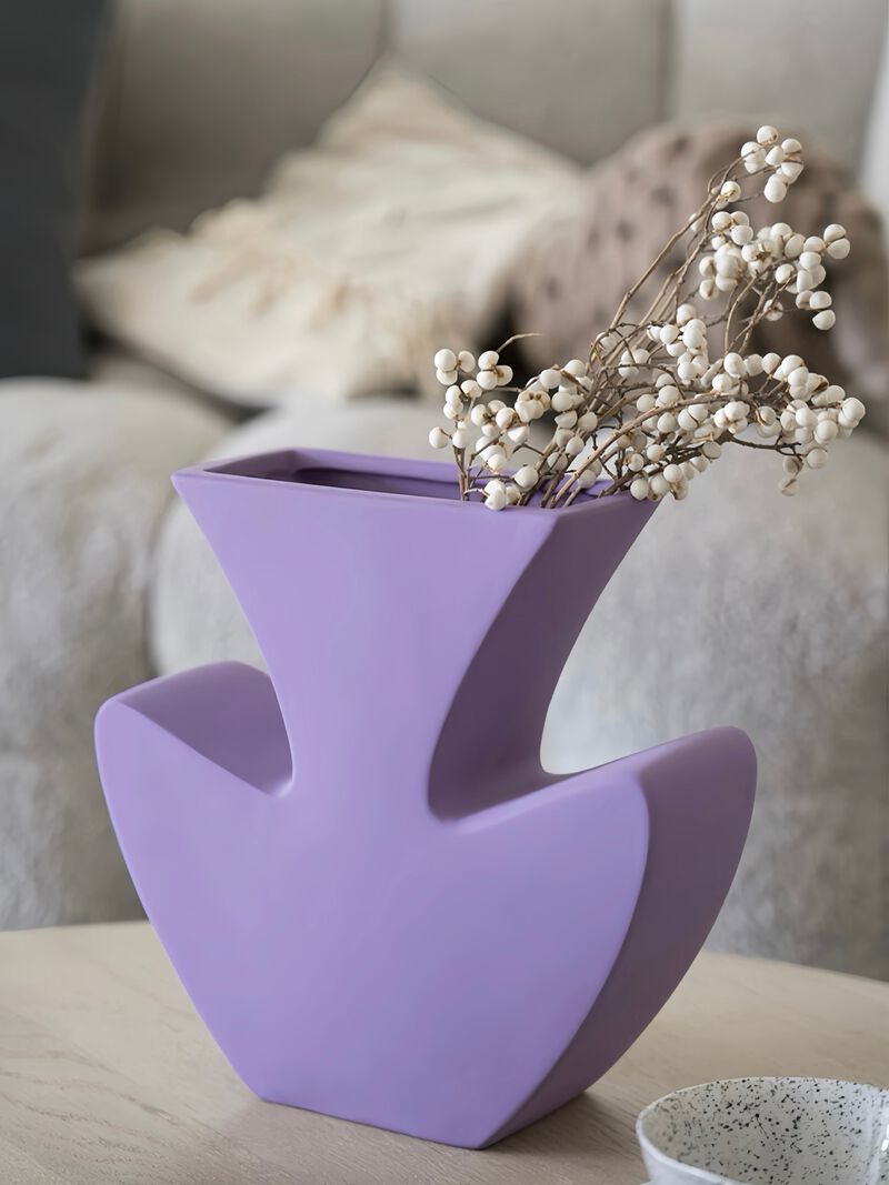 Handmade Ceramic Sketch Vase image number 5