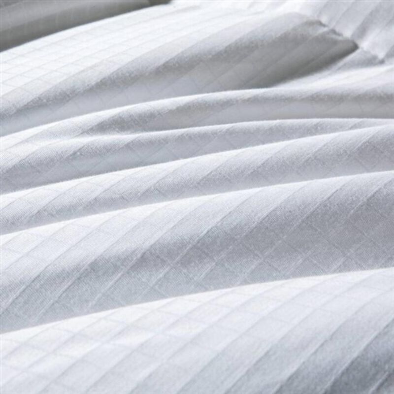 Hivvago Queen Size All Seasons Soft White Polyester Down Alternative Comforter